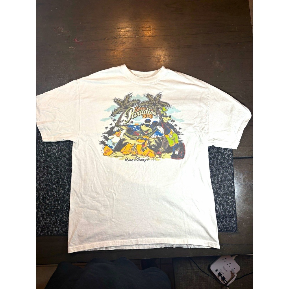 Walt Disney World Summer in Paradise 2008 Mickey & Friends T-Shirt Y2K